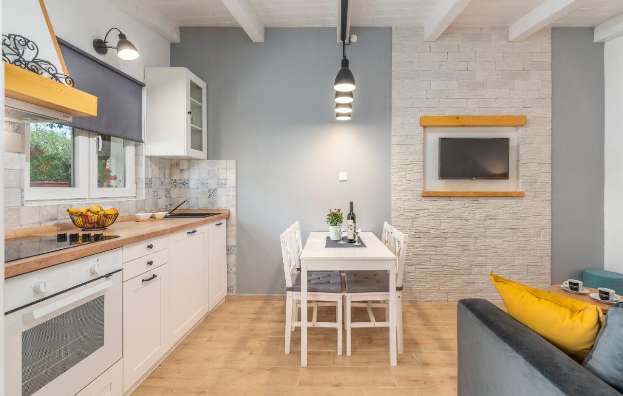 Studio Ivana โปเรช ภายนอก รูปภาพ
